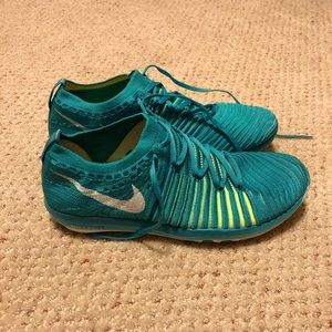 Women’s Nike free training shoes